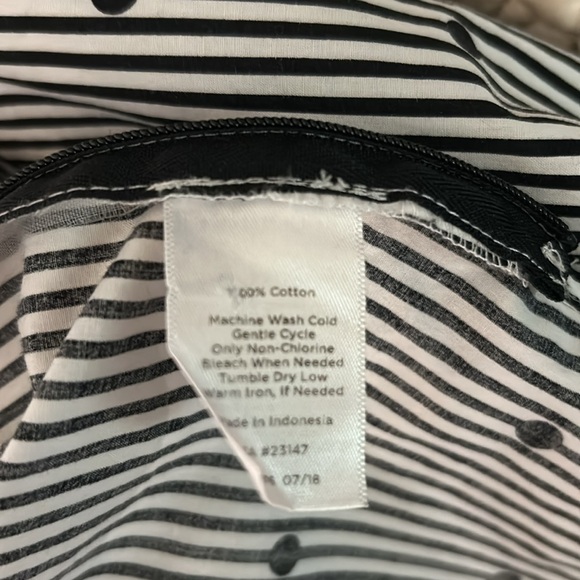 Talbots Size M Boat Neckline Blouse - Picture 11 of 11